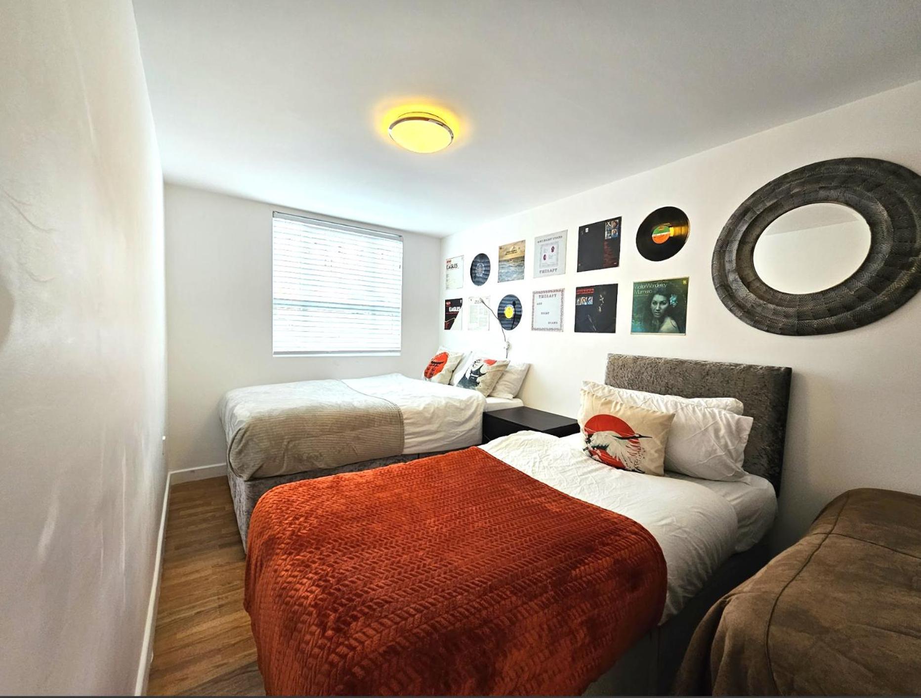 Sidemersey Livings - Spacious Loft For Bigger Groups - Very Central And Cosy ลิเวอร์พูล ภายนอก รูปภาพ